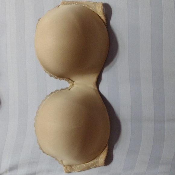 NUDE STRAPLESS BRA - Picture 1 of 3
